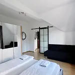 Up Residences S * Baden