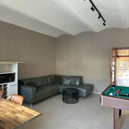 Apartman Up Residences S