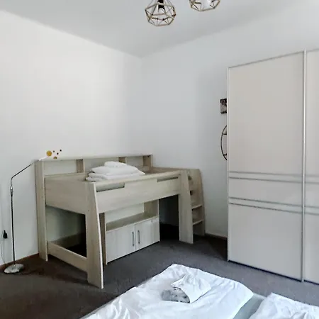 Up Residences S Apartman *